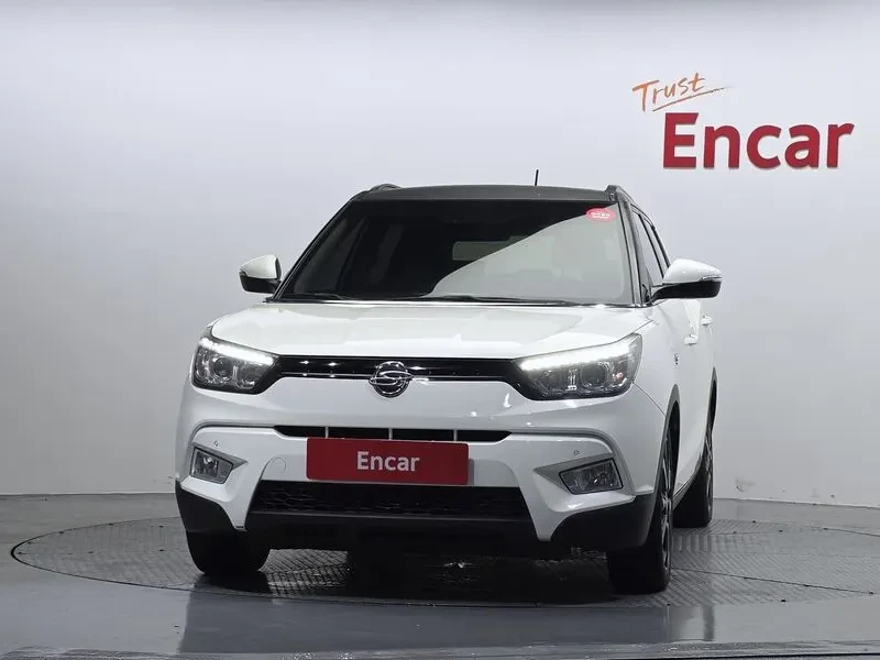 SsangYong Tivoli Diesel Lx 4Wd, снимка 3 - Автомобили и джипове - 55725121