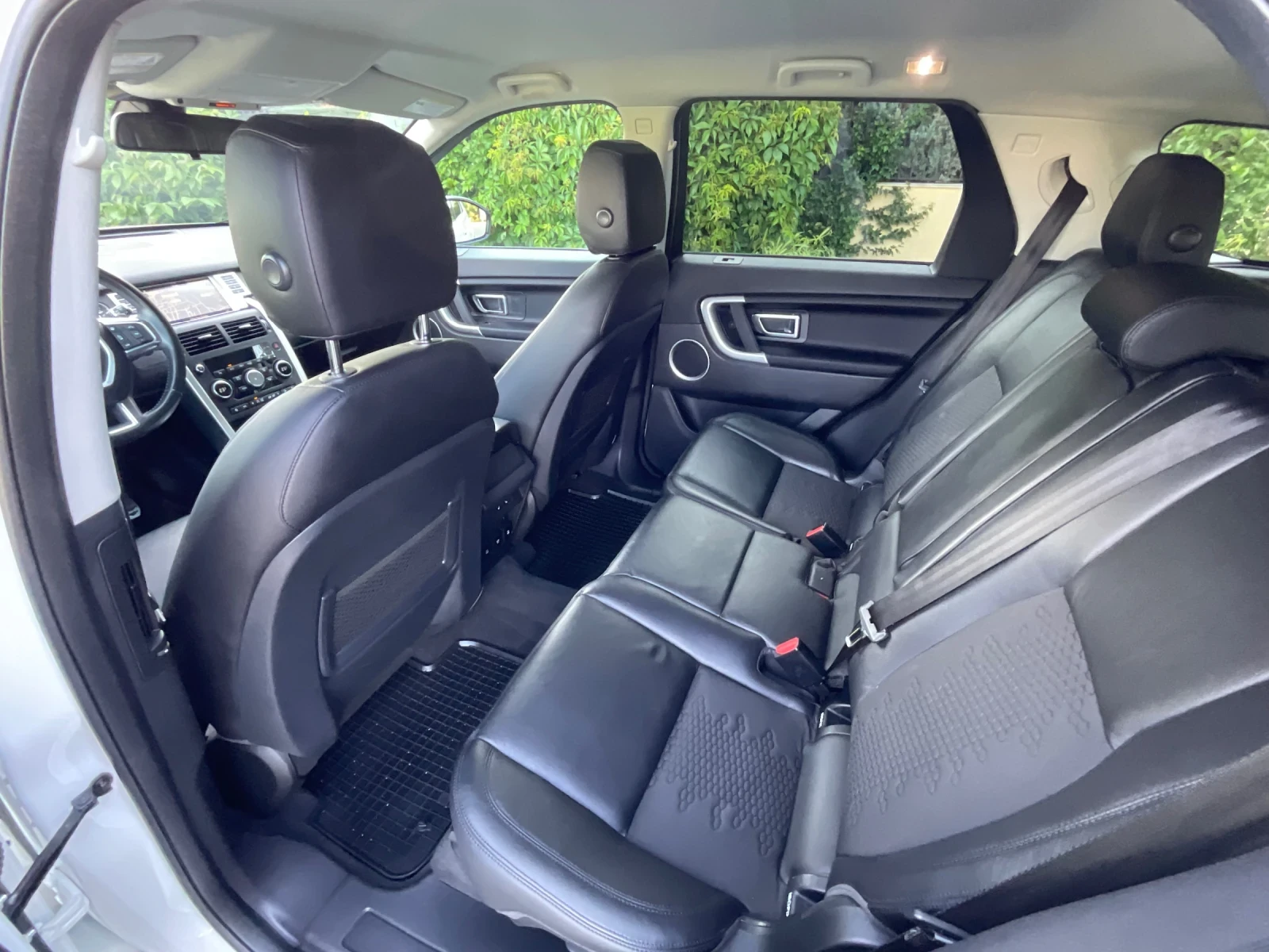 Land Rover Discovery Sport HSE SI4 - изображение 9