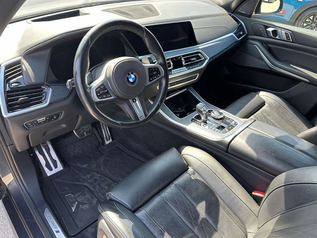 BMW X5 M50d - изображение 5