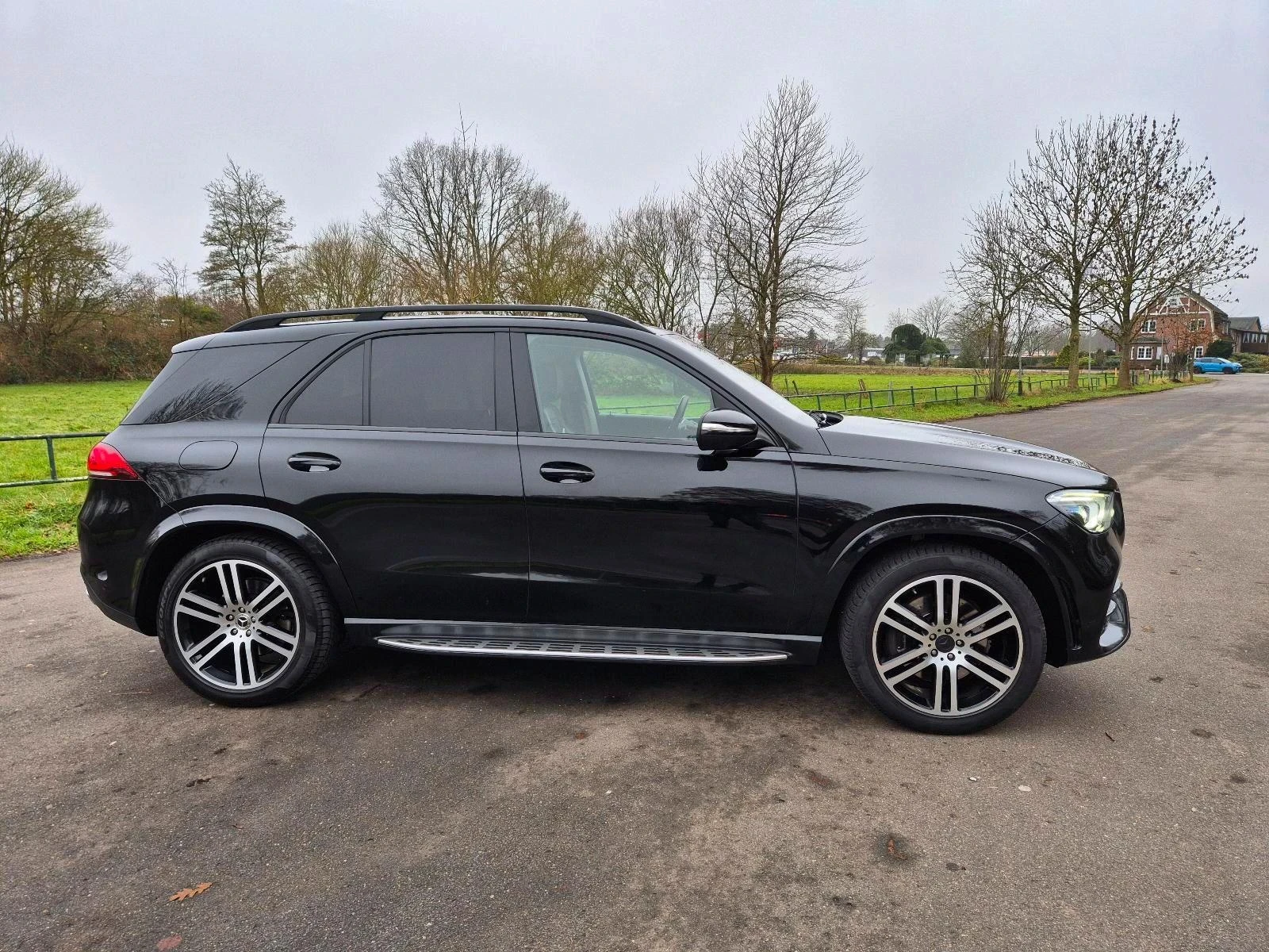 Mercedes-Benz GLE 400 Възможен лизинг с 10800   първоначални - изображение 3