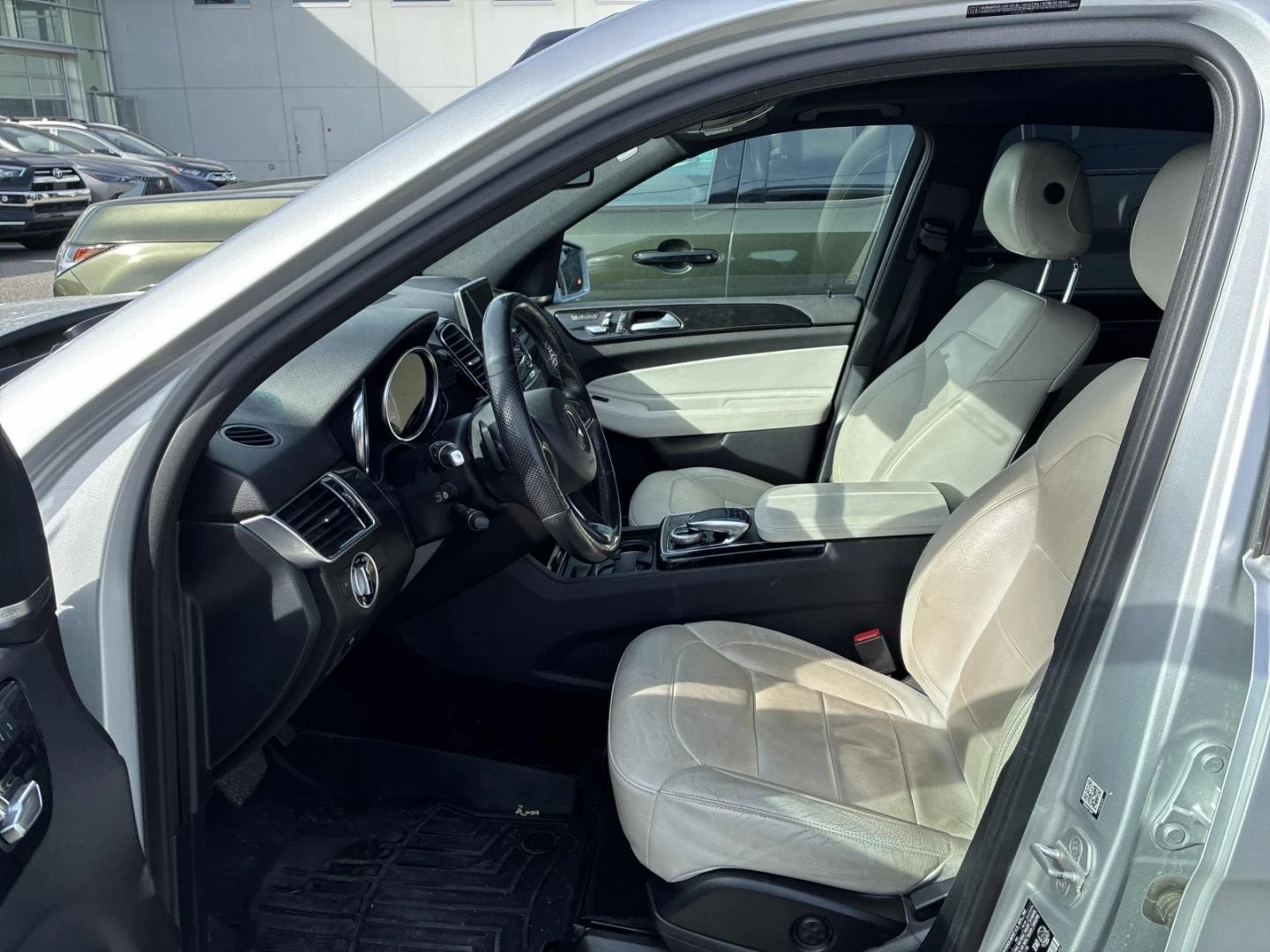 Mercedes-Benz GLE 350 AMG-pkg* 360View* Harman/Kardon* Keyless* Пано* По, снимка 6 - Автомобили и джипове - 54021906