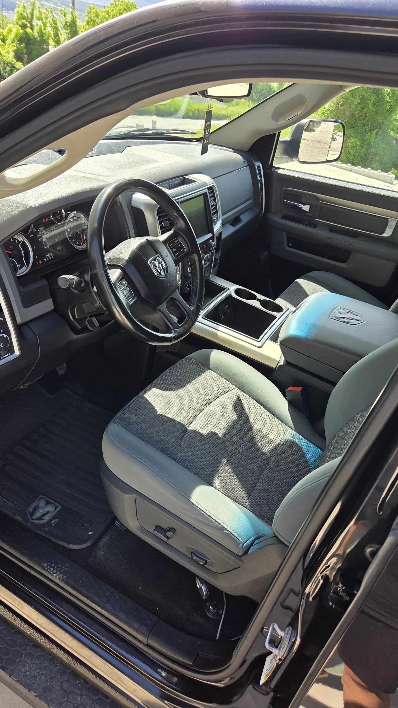 Dodge RAM 1500 EcoDiesel , снимка 9 - Автомобили и джипове - 54741009