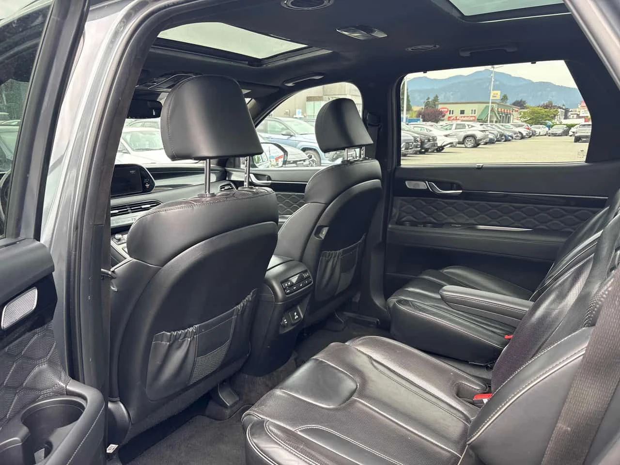 Hyundai Palisade Ultimate Calligraphy/CARFAX/ФИНАНСИРАНЕ, снимка 9 - Автомобили и джипове - 54769891