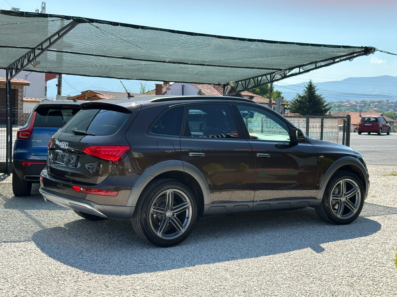 Audi Q5 Off-Road-Audi exclusive* Кмера^Панорама* B&O* , снимка 2 - Автомобили и джипове - 54807201