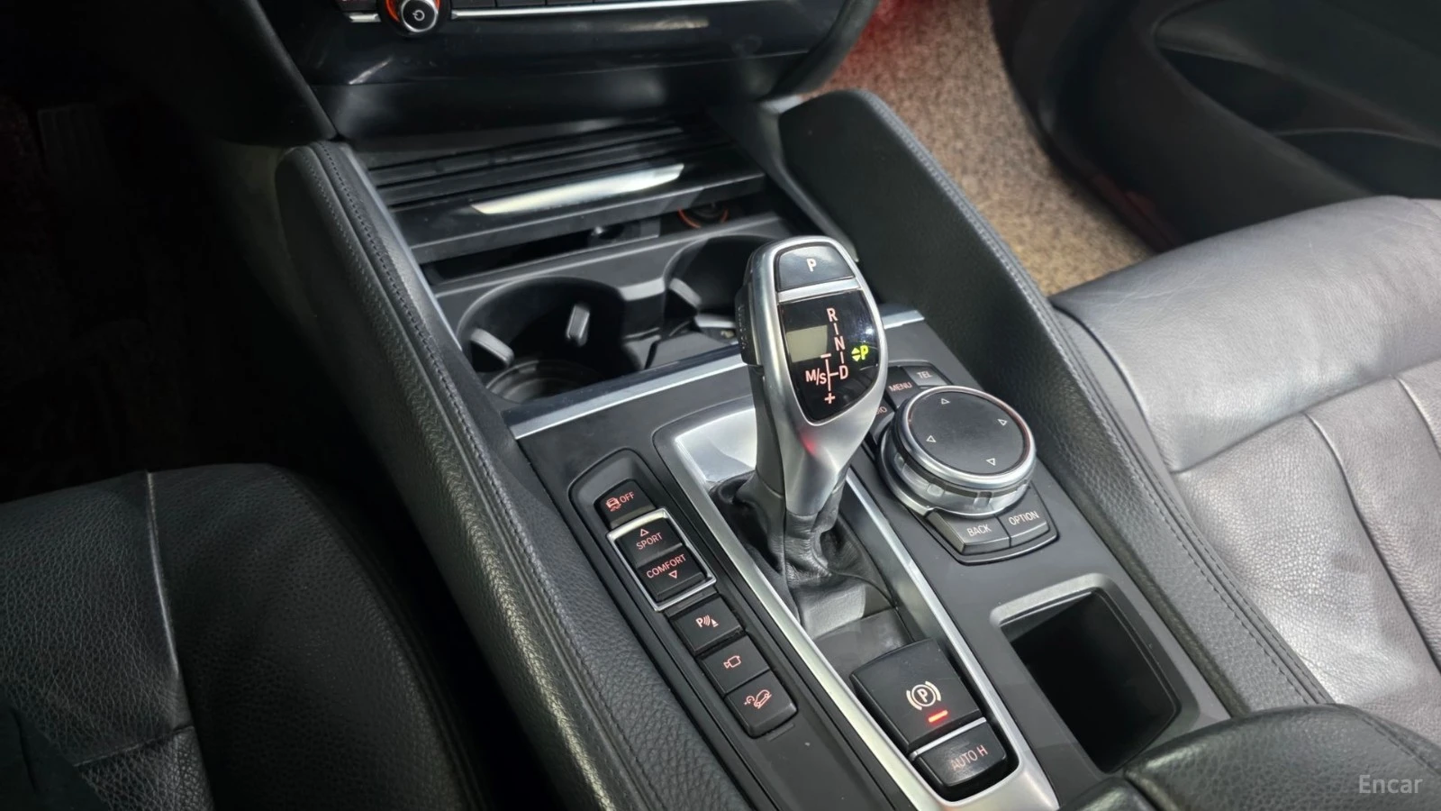 BMW X6 xDrive30d* КОЖА* ПОДГРЕВ* ПАНОРАМА* КАМЕРА* HUD* , снимка 8 - Автомобили и джипове - 55625585