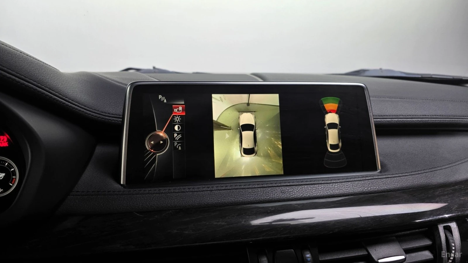 BMW X6 xDrive30d* КОЖА* ПОДГРЕВ* ПАНОРАМА* КАМЕРА* HUD* , снимка 14 - Автомобили и джипове - 55625585