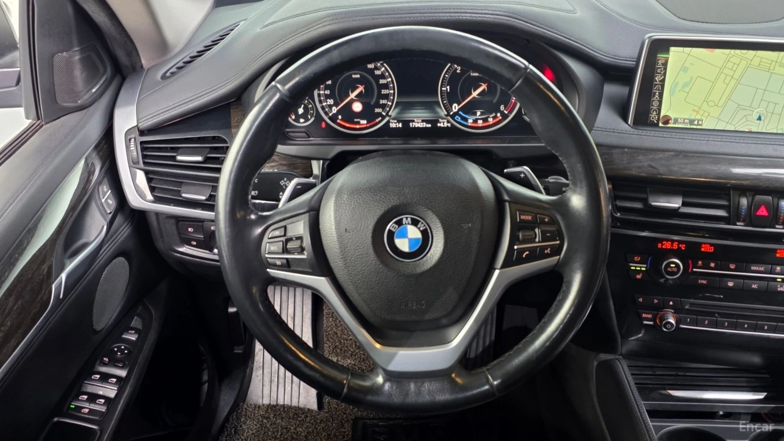 BMW X6 xDrive30d* КОЖА* ПОДГРЕВ* ПАНОРАМА* КАМЕРА* HUD* , снимка 12 - Автомобили и джипове - 55625585