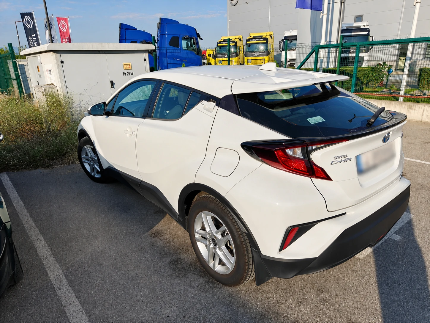 Toyota C-HR, снимка 13 - Автомобили и джипове - 55657235