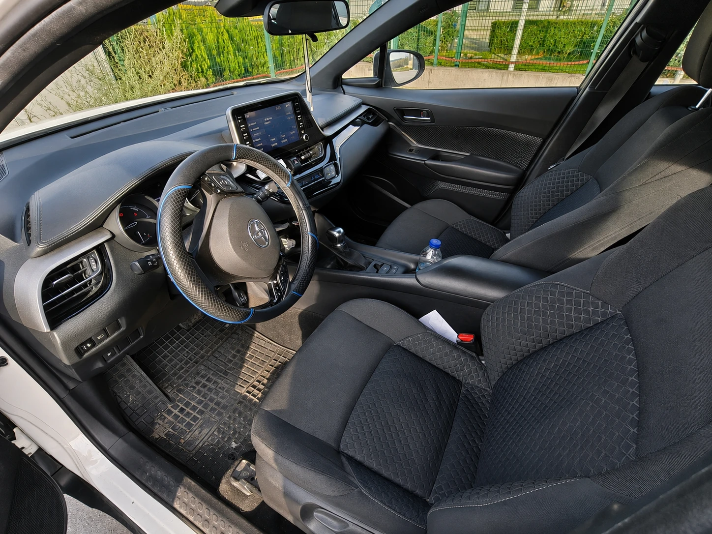 Toyota C-HR, снимка 11 - Автомобили и джипове - 55657235