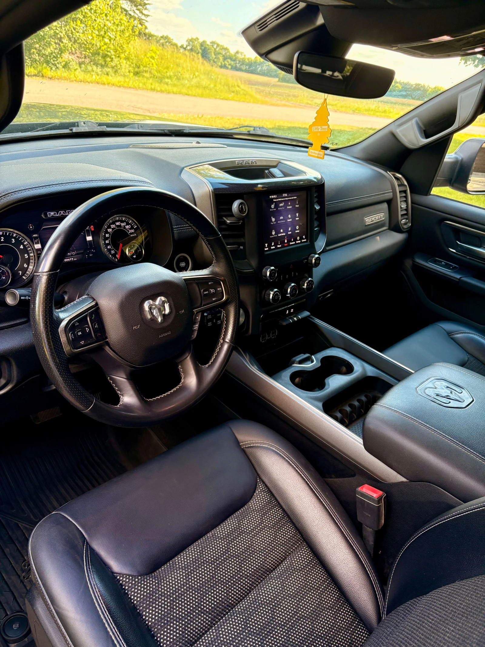 Dodge RAM 1500 Sport, снимка 4 - Автомобили и джипове - 55962696