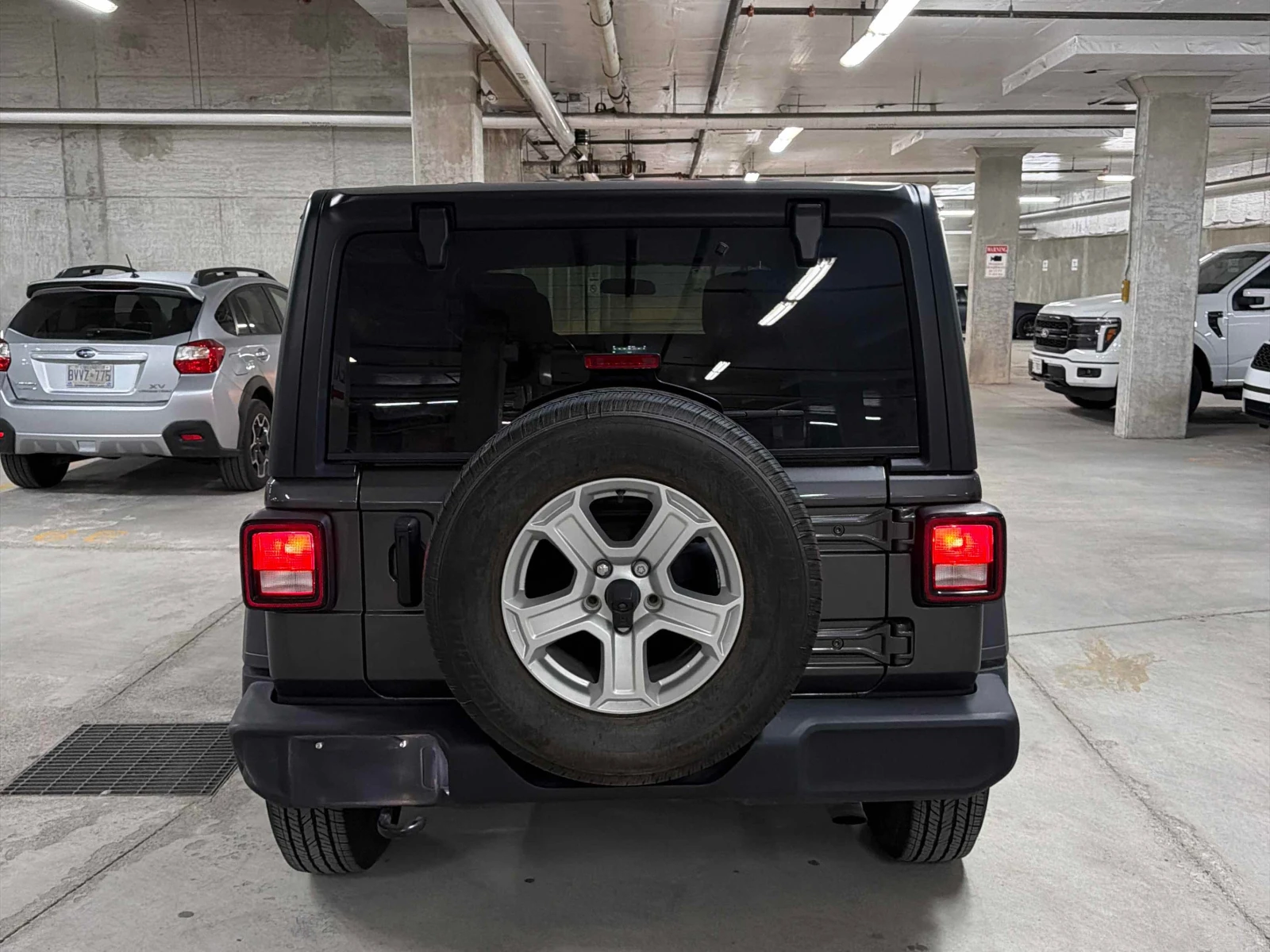 Jeep Wrangler Unlimited Sport | CARFAX | БЕЗ ИНЦИДЕНТИ , снимка 5 - Автомобили и джипове - 56143224