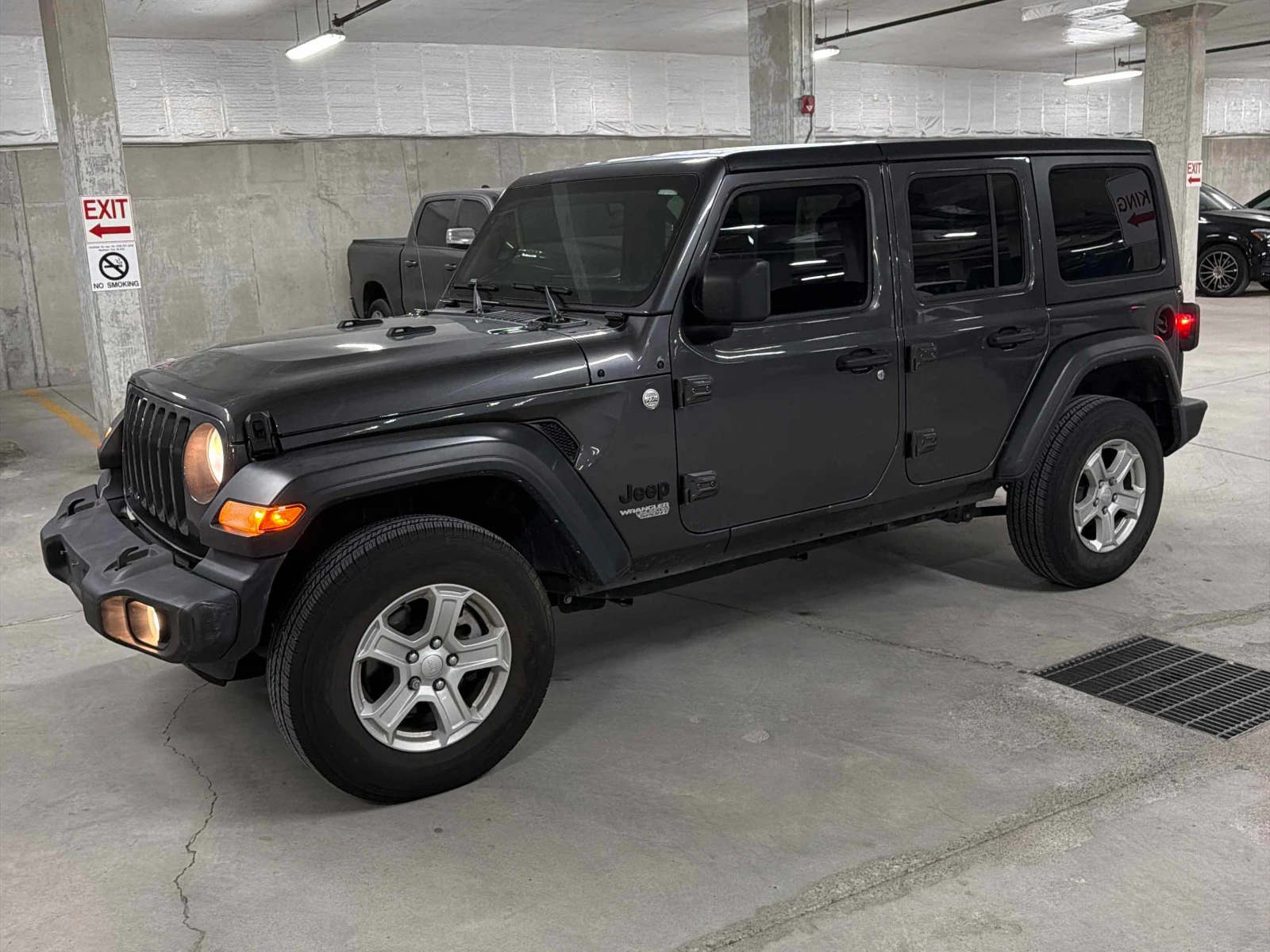 Jeep Wrangler Unlimited Sport | CARFAX | БЕЗ ИНЦИДЕНТИ 