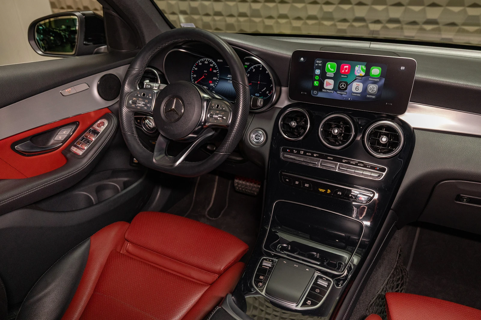 Mercedes-Benz GLC 300 AMG| 4Matic| Distronic| �������� | Mobile.bg � ����������� 11