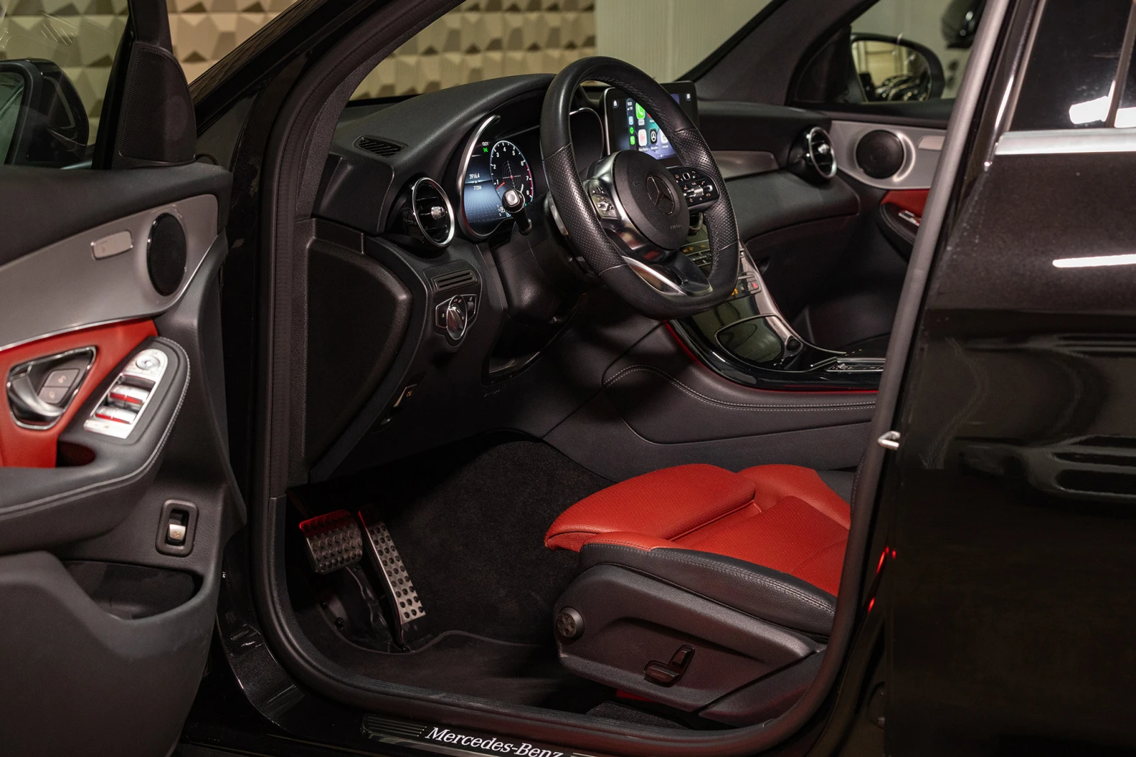 Mercedes-Benz GLC 300 AMG| 4Matic| Distronic| �������� | Mobile.bg � ����������� 7
