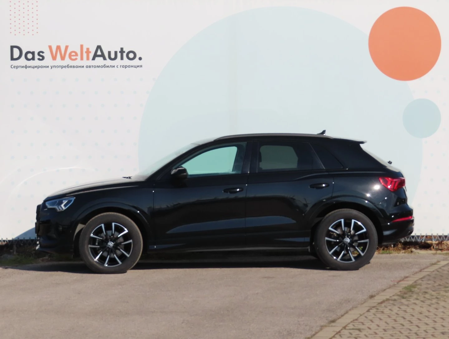 Audi Q3, снимка 2 - Автомобили и джипове - 56438355