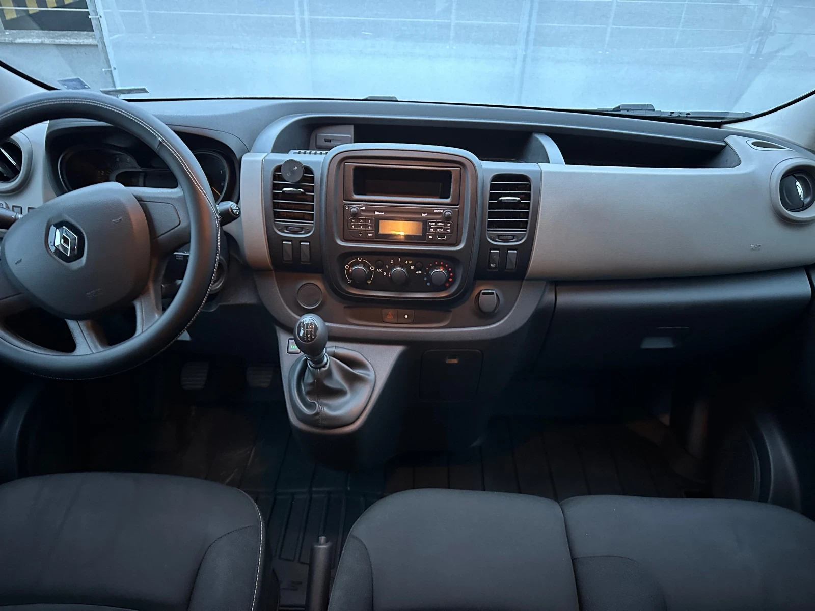 Renault Trafic 9-места, Дълга База, 1.6 dCi - изображение 8