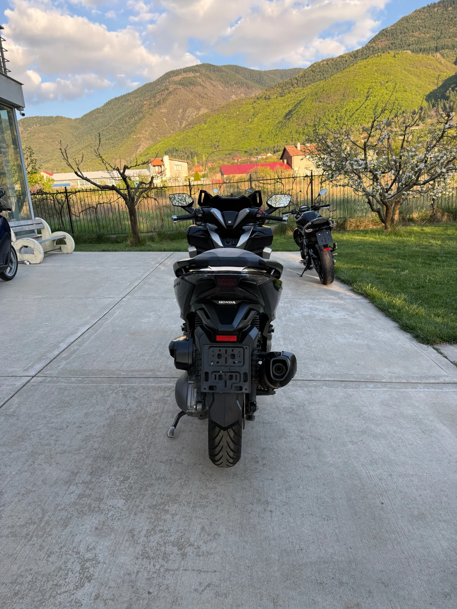 Honda Forza 2021 300i ABS / TC, снимка 7 - Мотоциклети и мототехника - 54305561