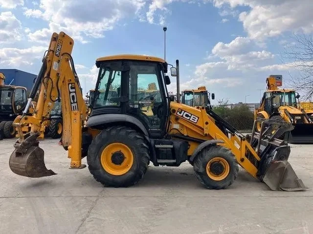 Багер JCB 3CX AEC, снимка 3 - Индустриална техника - 54531599