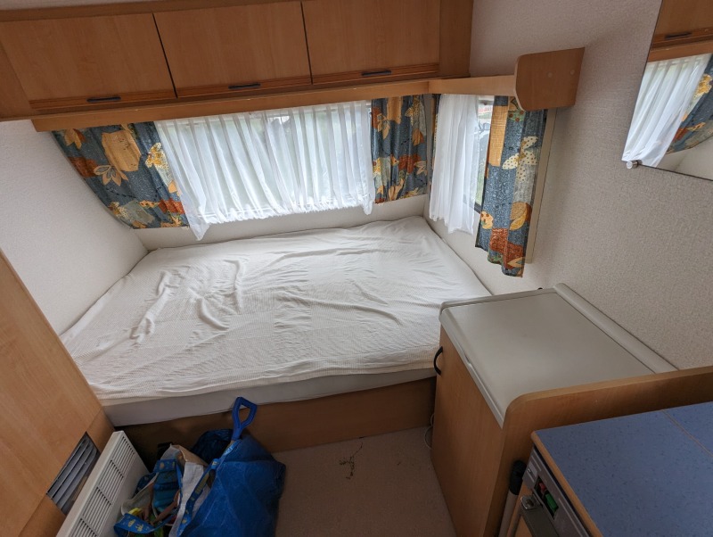 Каравана Caravelair Silver 436, снимка 4 - Каравани и кемпери - 47148671