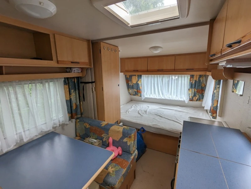 Каравана Caravelair Silver 436, снимка 2 - Каравани и кемпери - 48566364