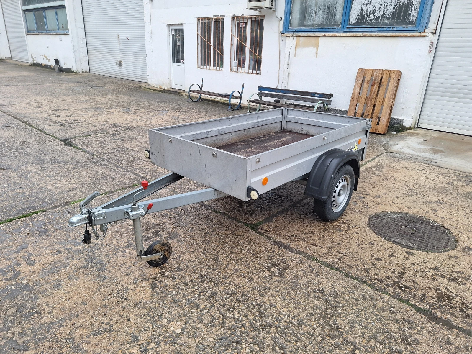 За автомобил Agados, снимка 4 - Ремаркета - 54073799