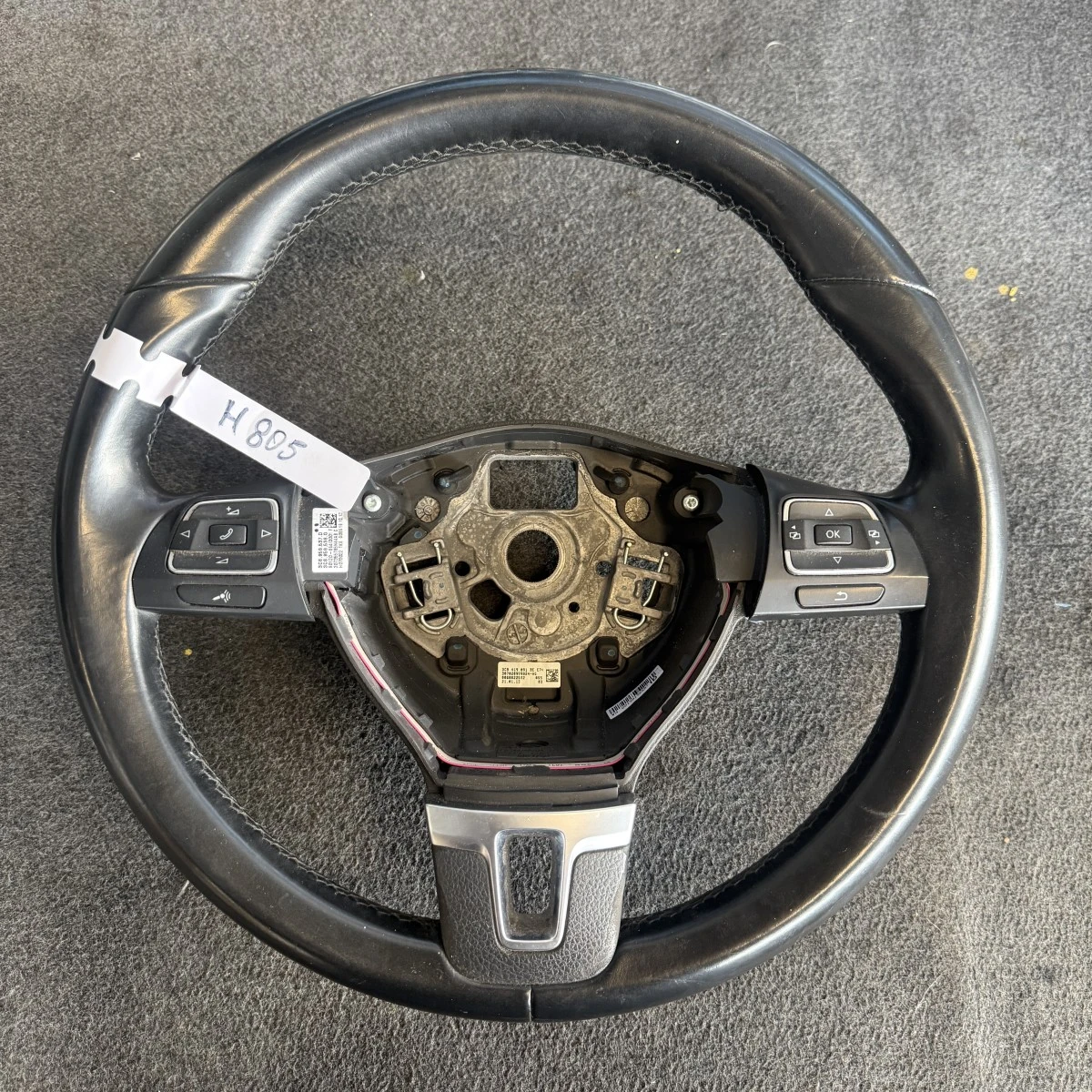 Трилъчев мултиволан за VW Passat B7 VW Touran VW Tiguan VW Sharan VW Passat CC V