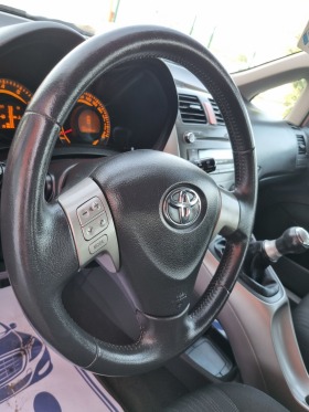 Toyota Auris 1, 4 VVT-i BENZIN 97 к.с., снимка 12