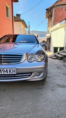 Mercedes-Benz C 220, снимка 1