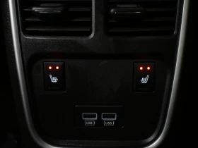 Chrysler 300c Touring L AWD * АвтоКредит* (ЦЕНА ДО БГ), снимка 17