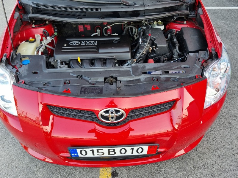 Toyota Auris 1, 4 VVT-i BENZIN 97 к.с., снимка 17 - Автомобили и джипове - 46448995