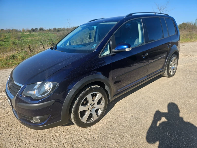 VW Touran CROSS, снимка 2 - Автомобили и джипове - 47117308