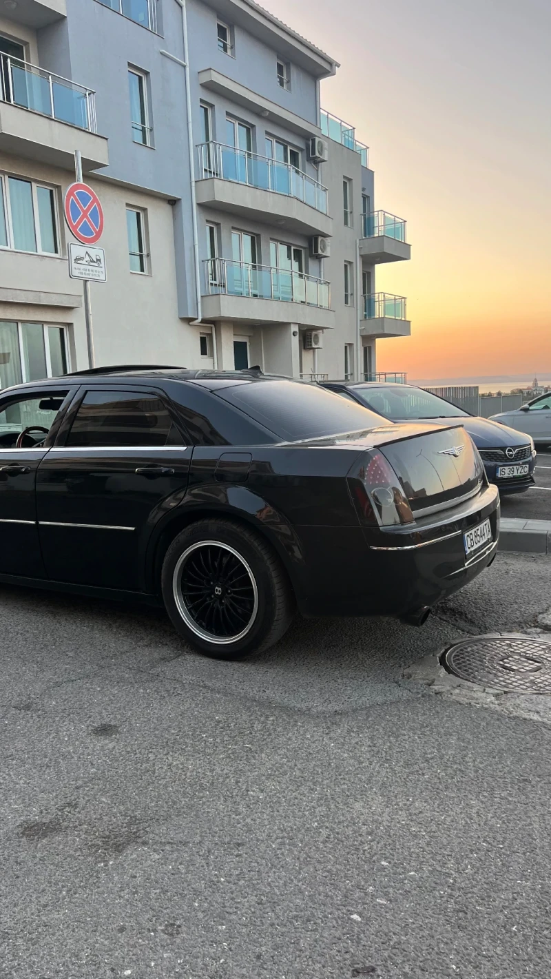 Chrysler 300c, снимка 4 - Автомобили и джипове - 47513999