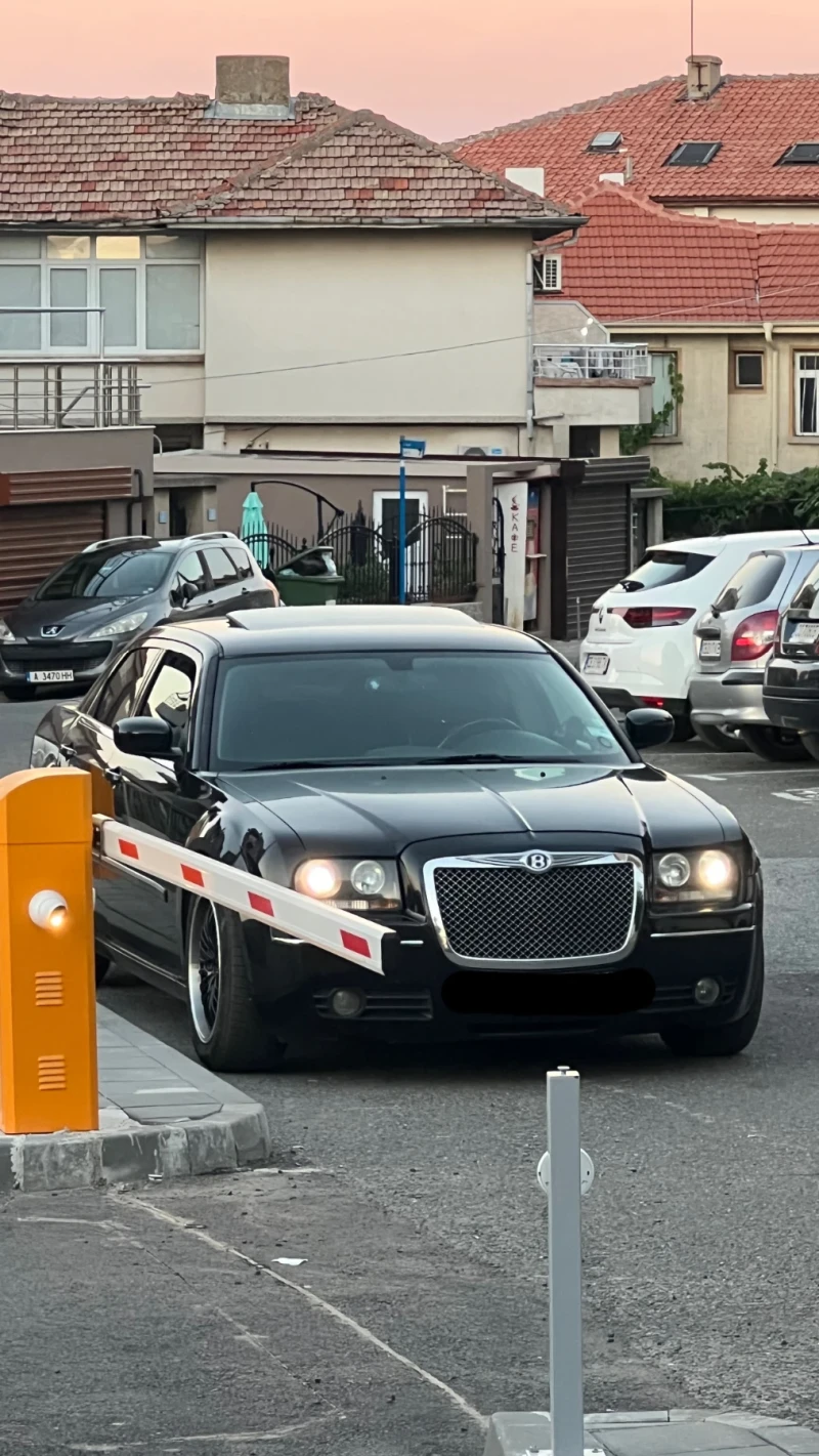 Chrysler 300c, снимка 2 - Автомобили и джипове - 47513999