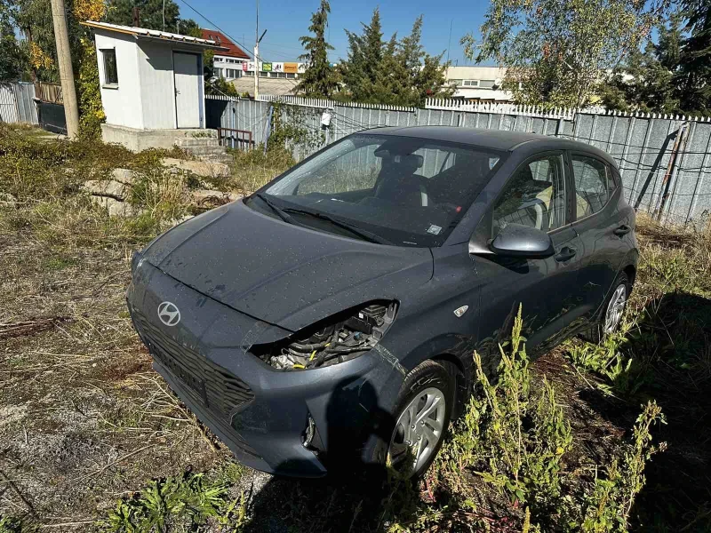 Hyundai I10, снимка 13 - Автомобили и джипове - 47522853