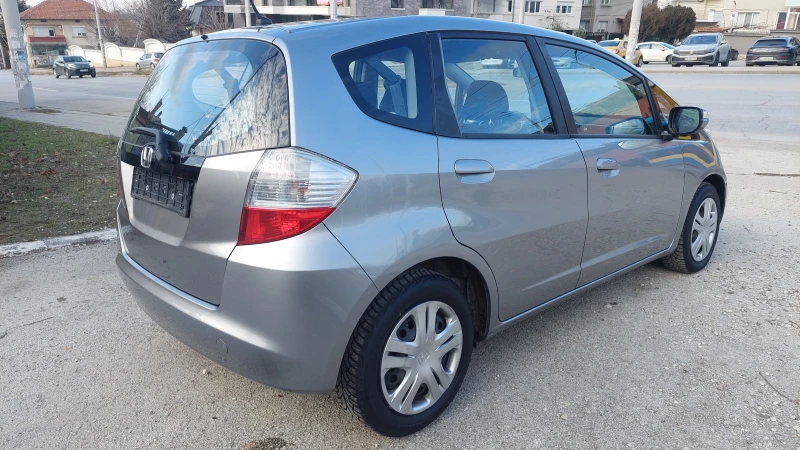 Honda Jazz 1.4 I-VTEC, снимка 6 - Автомобили и джипове - 48720519