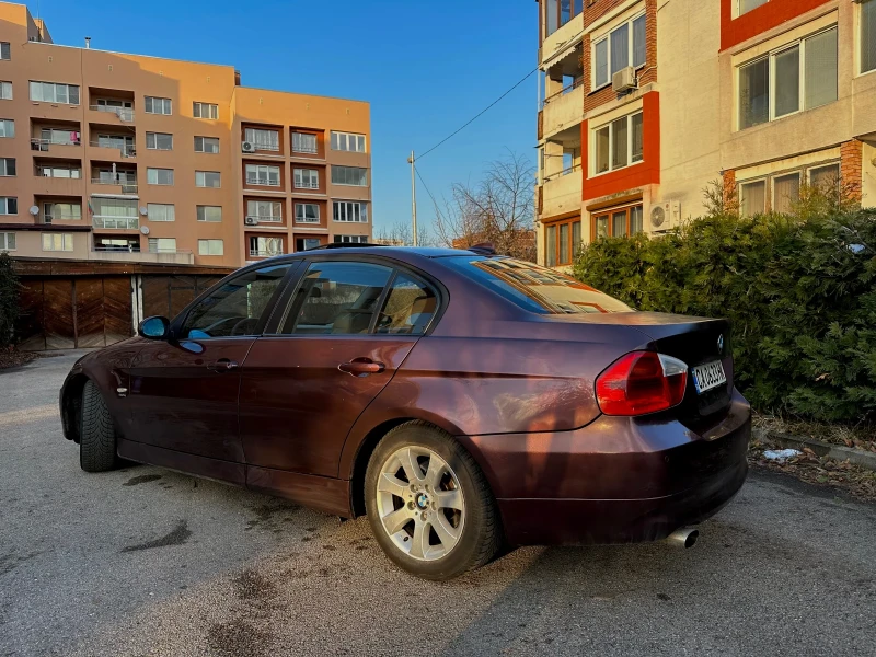 BMW 318 Ръчни скорости, снимка 4 - Автомобили и джипове - 48788555