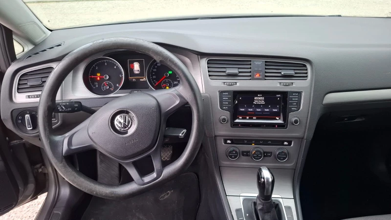 VW Golf 1.6Tdi DSG , снимка 10 - Автомобили и джипове - 48798408