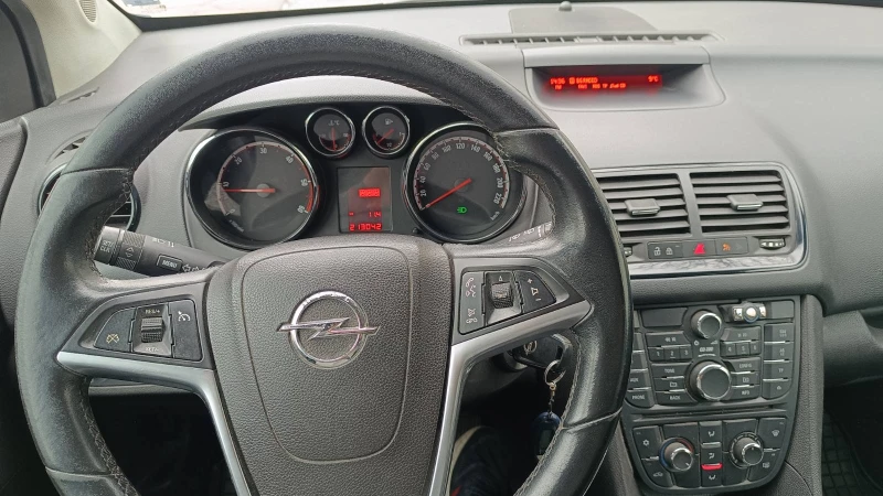 Opel Meriva, снимка 8 - Автомобили и джипове - 52422219