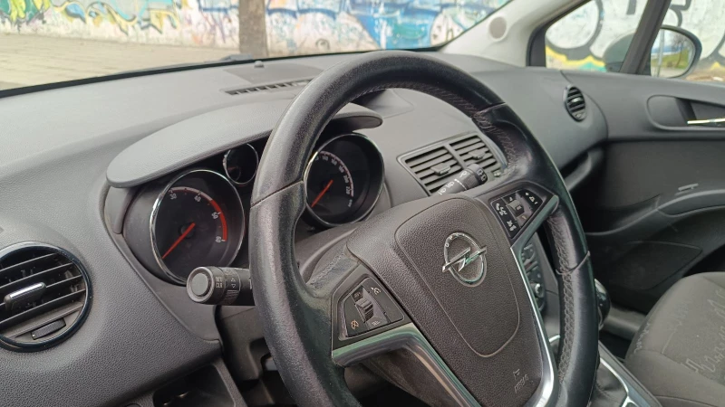 Opel Meriva, снимка 9 - Автомобили и джипове - 52422219