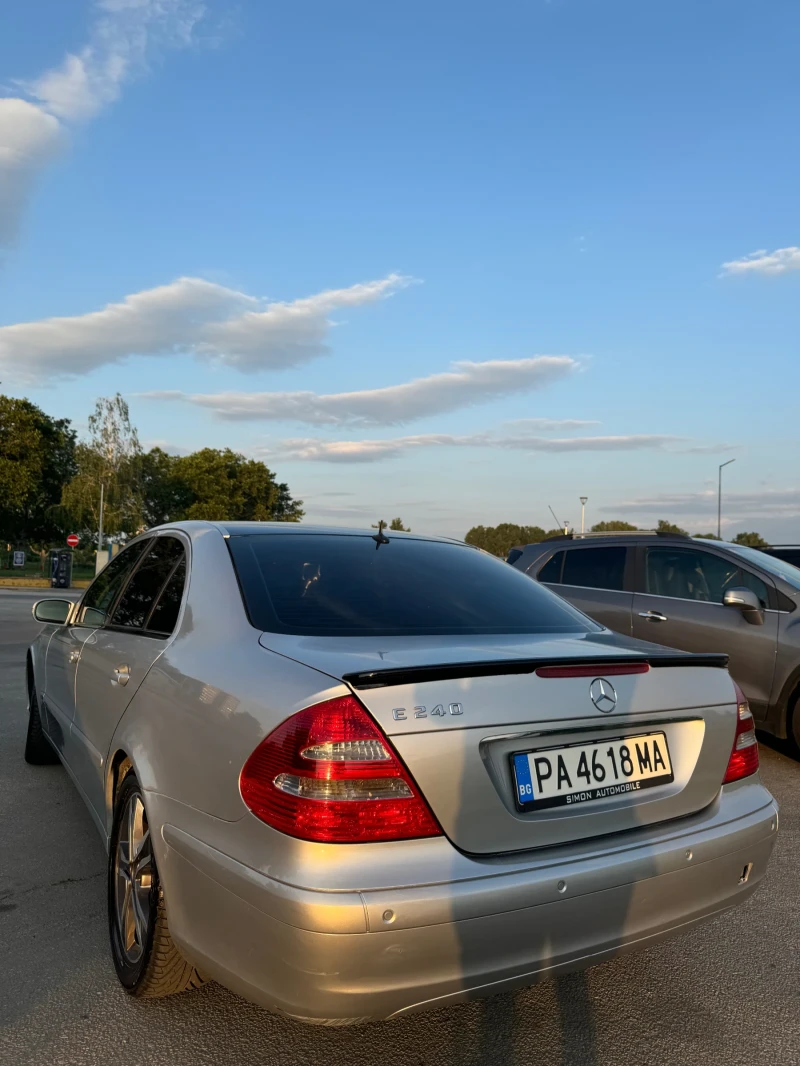 Mercedes-Benz E 240 W211 , снимка 2 - Автомобили и джипове - 52584437