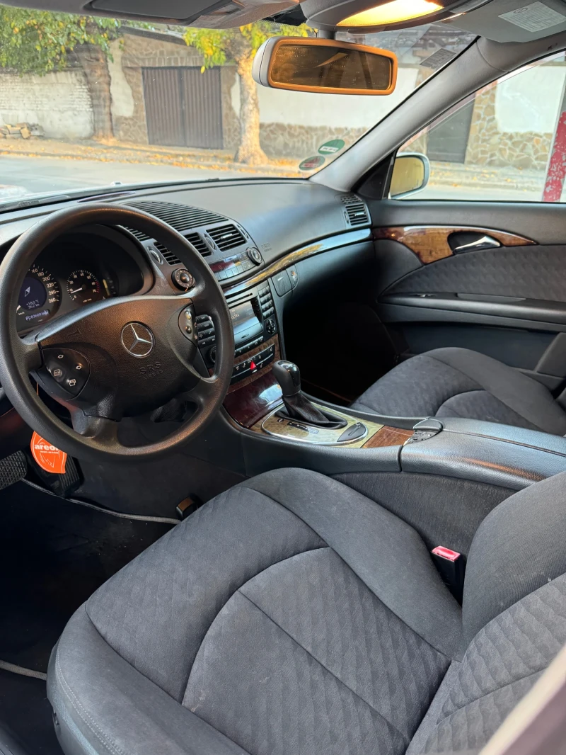 Mercedes-Benz E 240 W211 , снимка 8 - Автомобили и джипове - 52584437