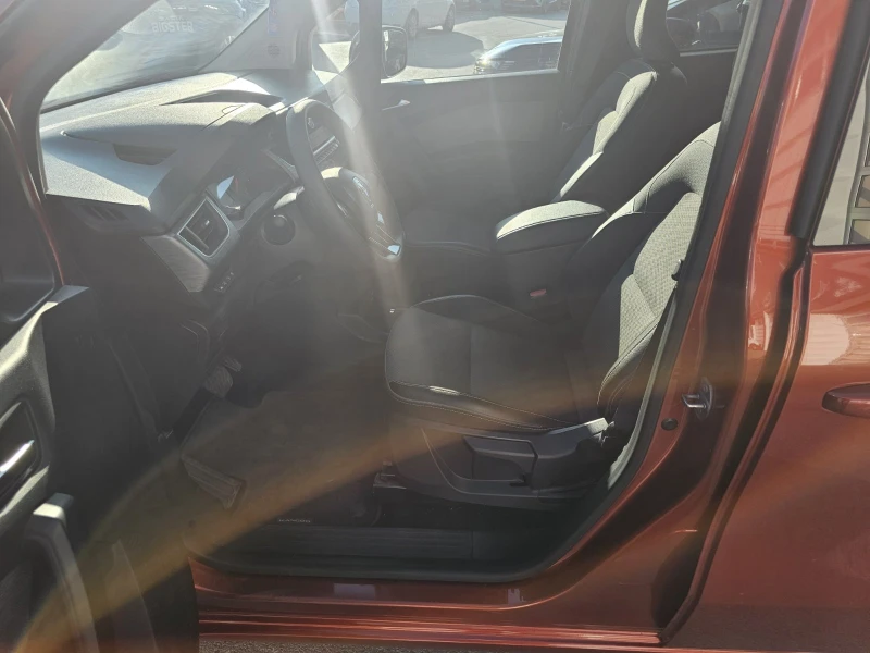 Renault Kangoo 1.3 TCe 130 EDC, снимка 13 - Автомобили и джипове - 51762073