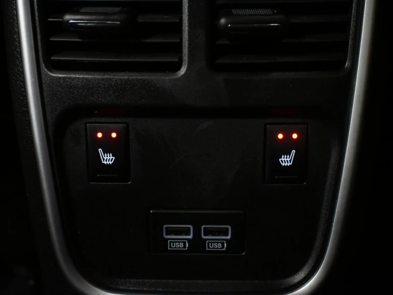 Chrysler 300c Touring L AWD * АвтоКредит* (ЦЕНА ДО БГ), снимка 17 - Автомобили и джипове - 52667106