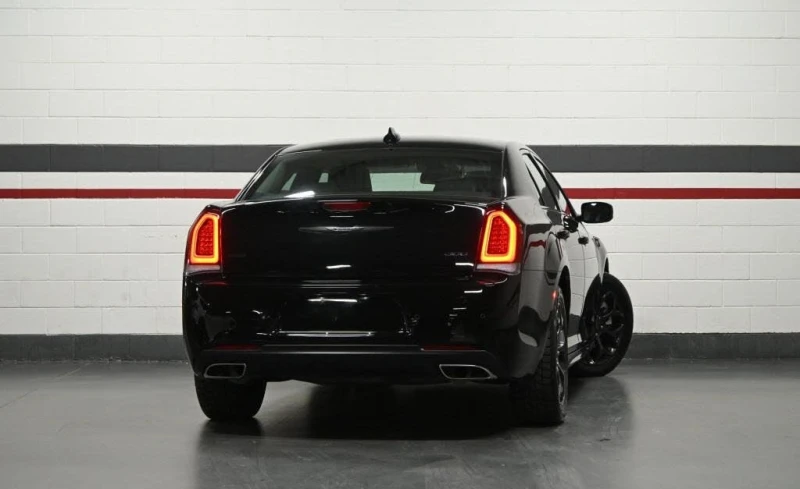 Chrysler 300c Touring L AWD * АвтоКредит* (ЦЕНА ДО БГ), снимка 2 - Автомобили и джипове - 52667106