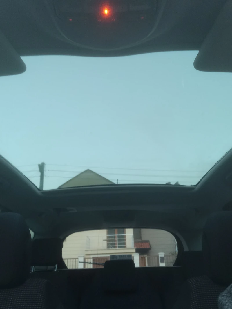 Peugeot 5008 2.0HDI , снимка 10 - Автомобили и джипове - 53572538