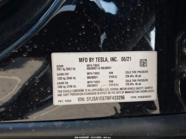 Tesla Model S PLAID TRI MOTOR ALL-WHEEL DRIVE - изображение 9