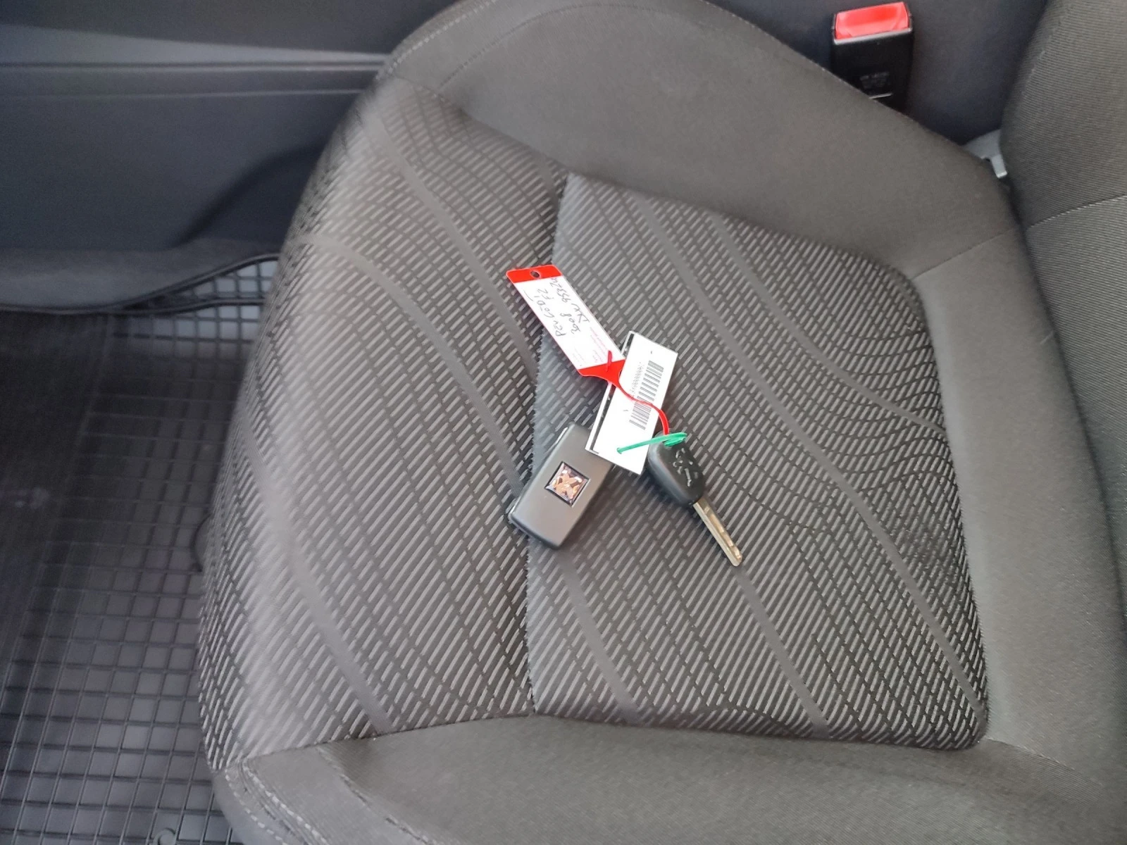 Peugeot 3008 1.6 - 16v. - 110кс | Mobile.bg — изображение 13