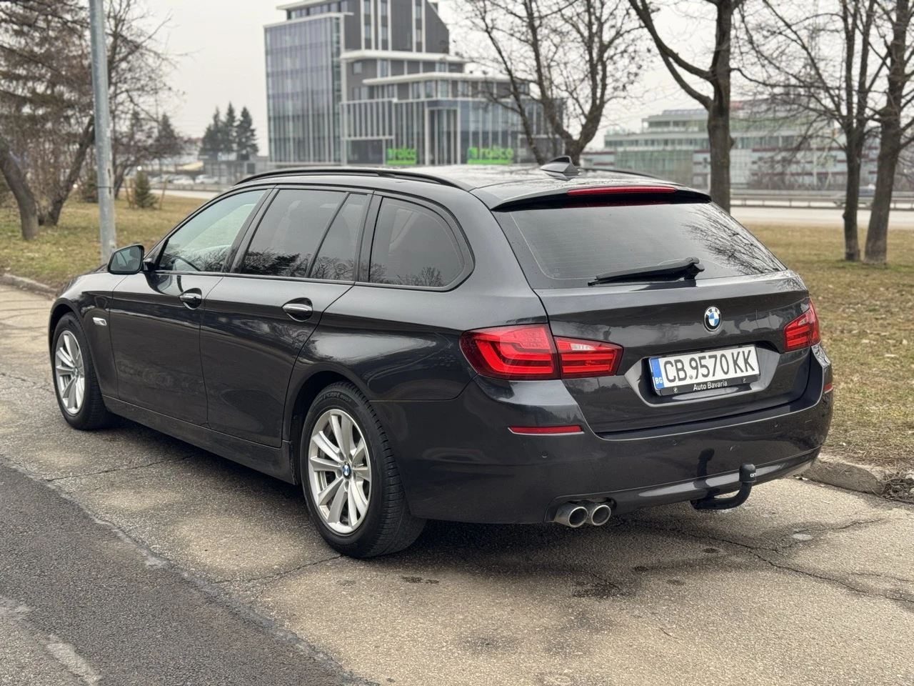 BMW 530 xDrive Туринг - изображение 6
