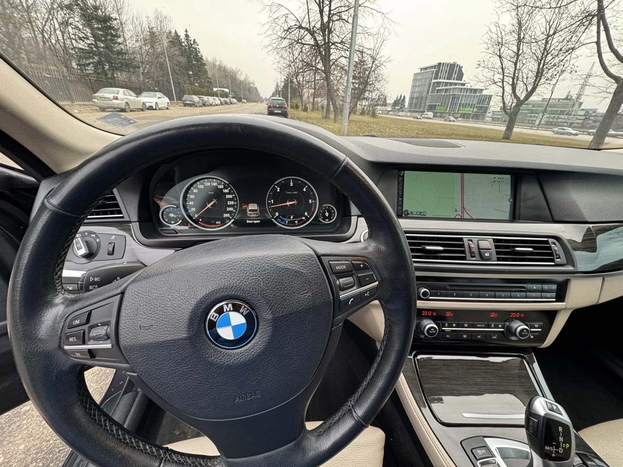 BMW 530 xDrive Туринг - изображение 9