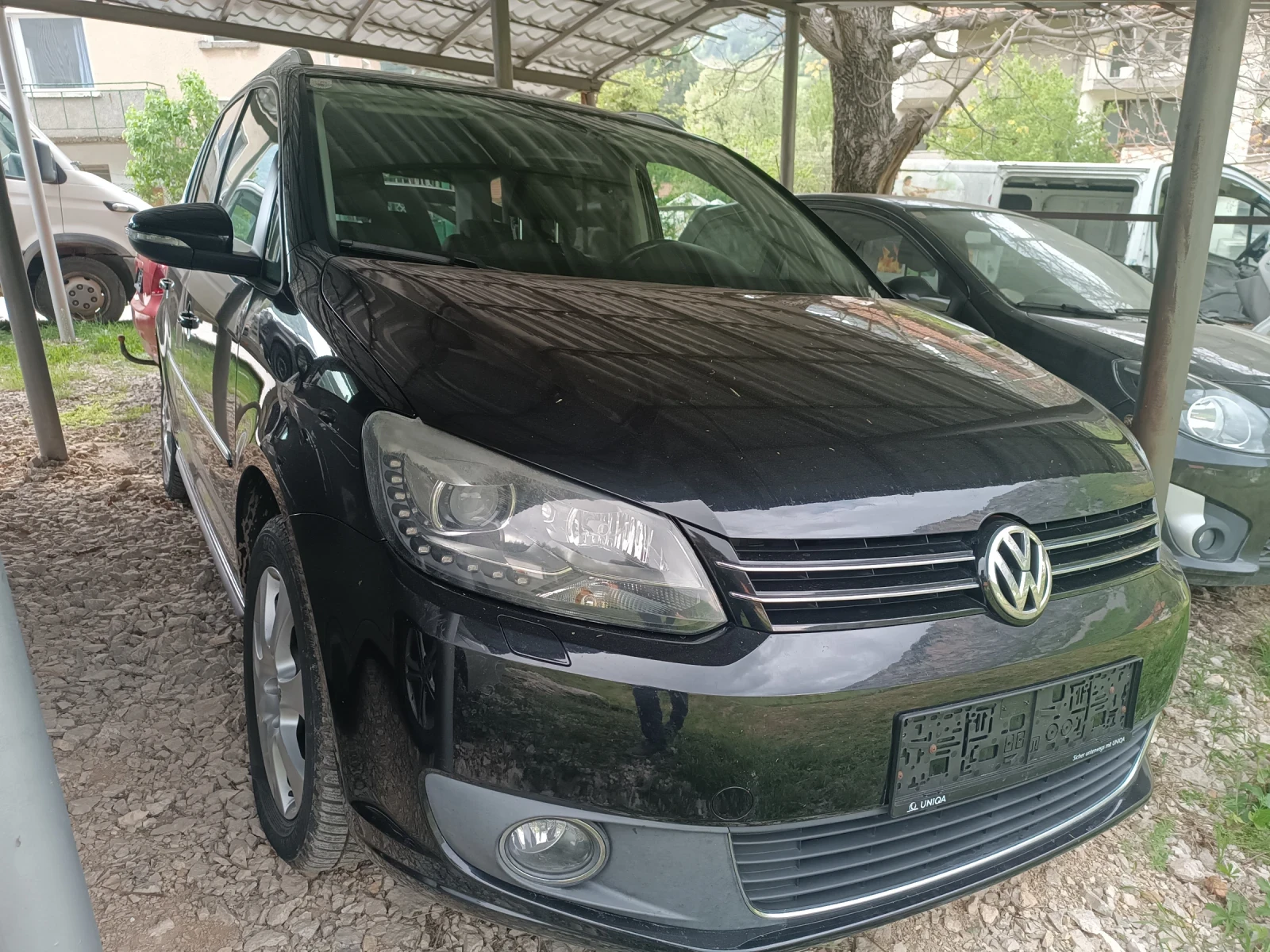 VW Touran 2.0 TDi HIGHLINE УНИКАЛЕН  - изображение 2